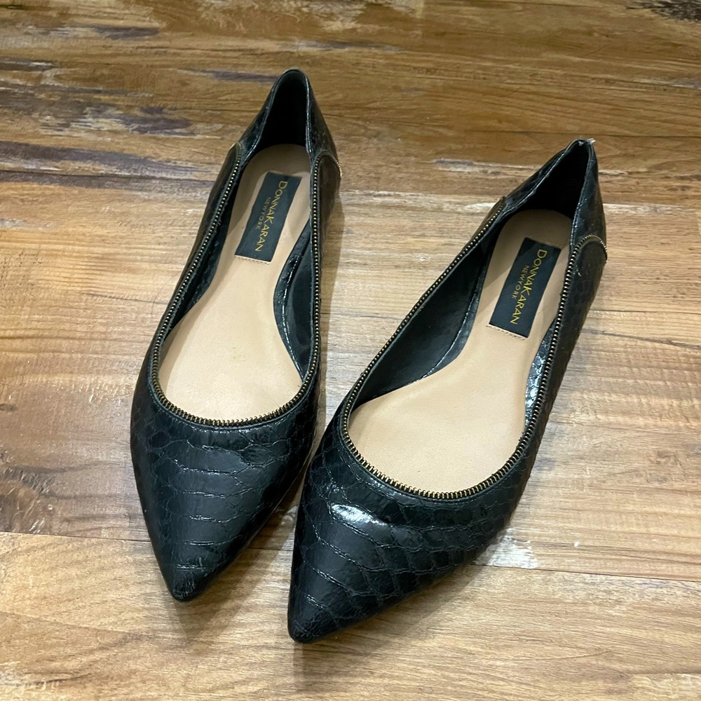 Size 8 Donna Karan ballet flats